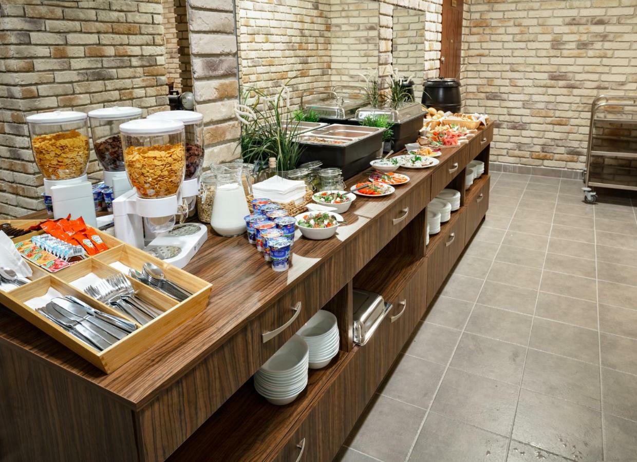 Hotel 卢布林 外观 照片